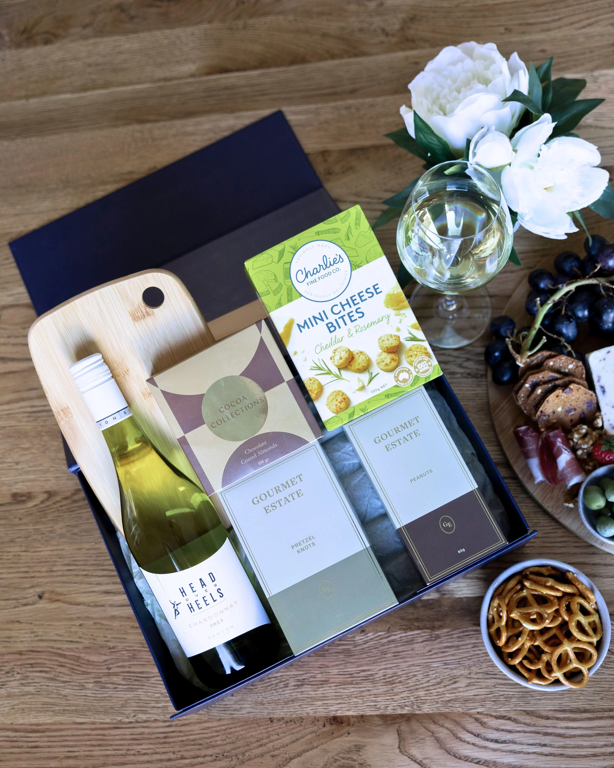 Jolly Christmas Feast Hamper - Image 8